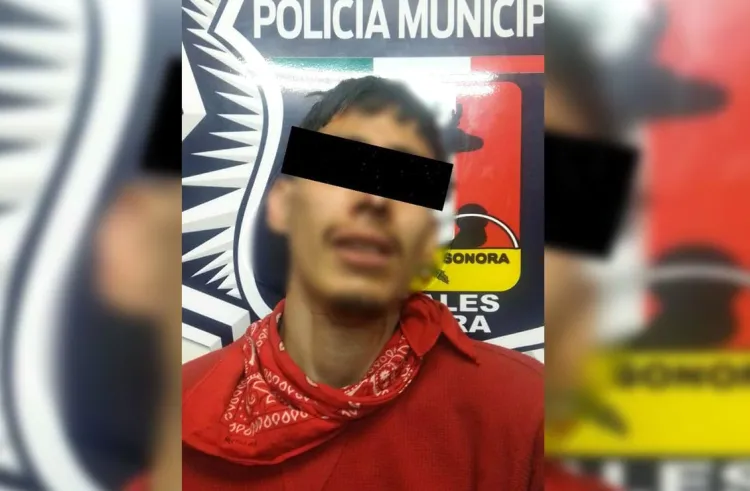 Golpea con tablas a persona; fue detenido por la policía