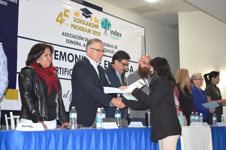 Anuncia Index Nogales inversión histórica de becas