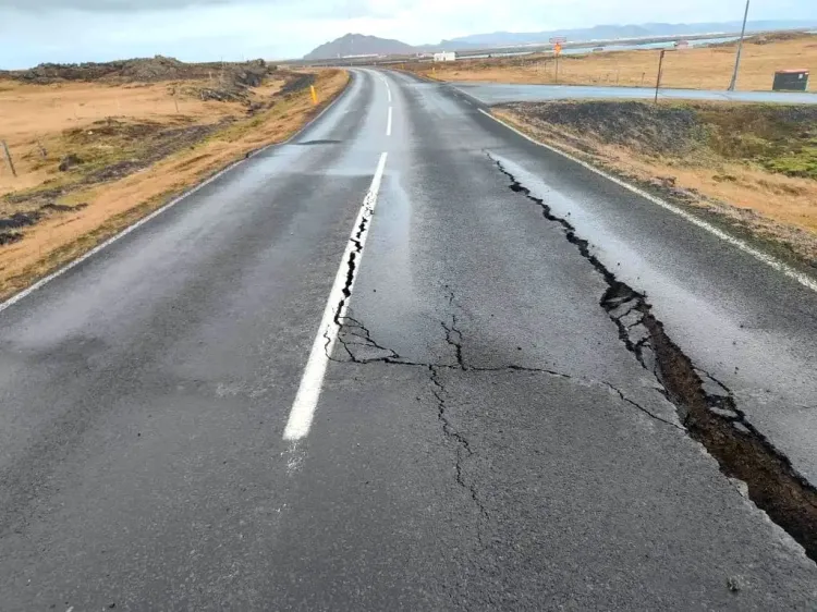 Evacua Islandia a miles por posible erupción volcánica