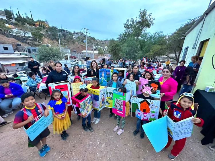 Realizan Café Literario con red vecinal en la Colosio