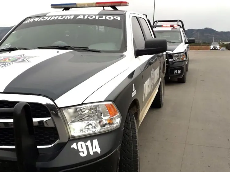 Se llevan cableado de subestación y calzado de un domicilio