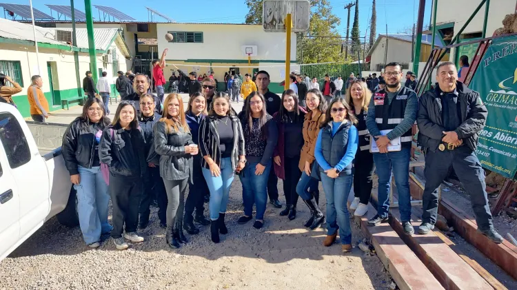 Llevan jornada de prevención a jóvenes de preparatoria