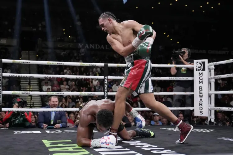 Lanza Benavídez desafío al Canelo