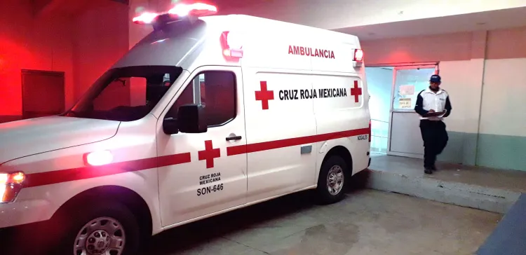 Resulta joven herido por navaja en riña