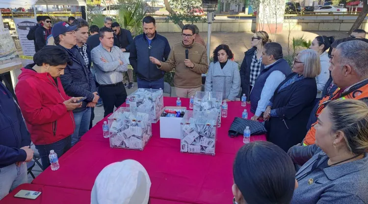 Participan nogalenses en consulta, votan por conexión a periférico Oriente