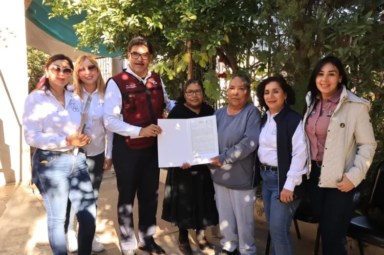 Entrega JGN títulos de propiedad a familias de Los Encinos