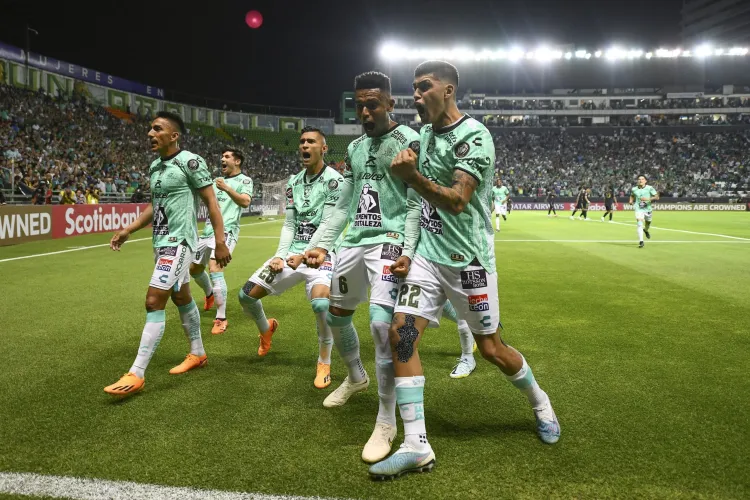 Parten los Esmeraldas a Mundial de Clubes