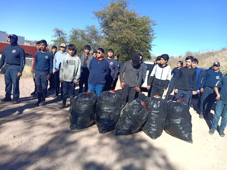 Participa Heptatlón en programa “20 Minutos de Servicio Comunitario”