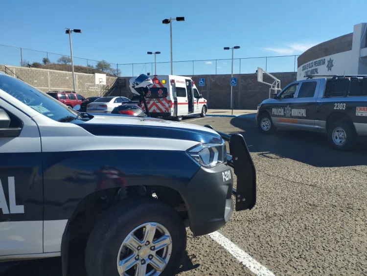 Se aprovecha masajista de clienta