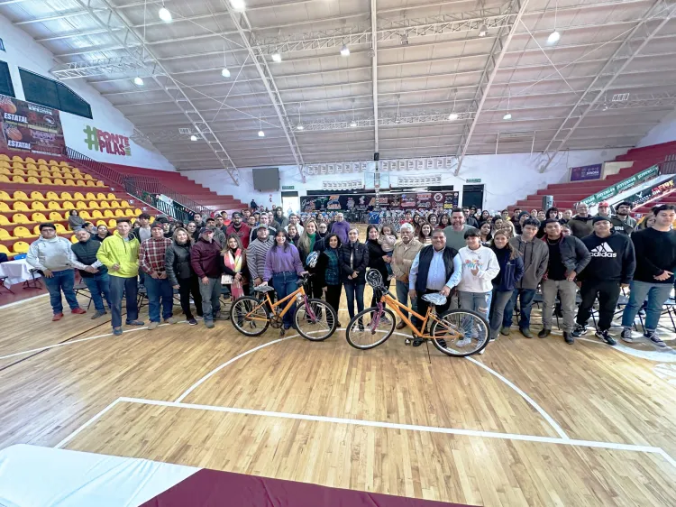 Trae la Sedesson beneficios a jóvenes y jefas de familia nogalenses