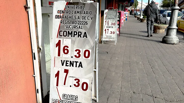 A la baja tipo de cambio en el cierre de año