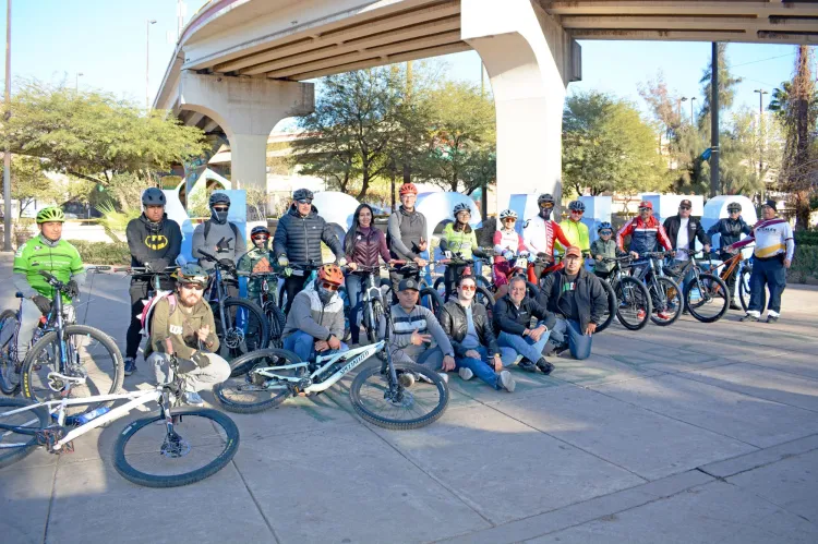 Celebran Bicicletón en Día de Reyes