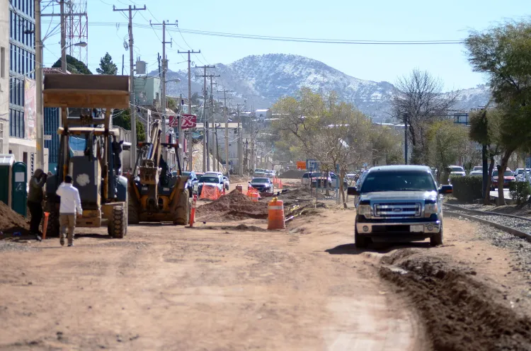 Avanzan en segunda etapa de trabajos de calle Ruiz Cortines