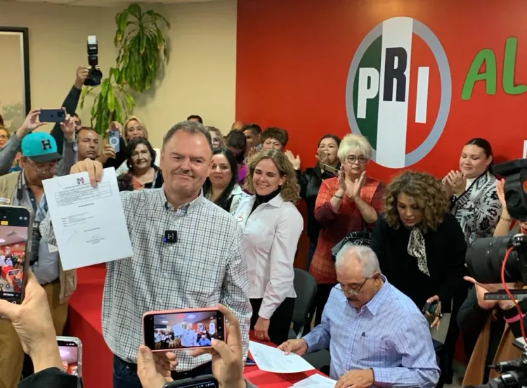 Busca Ernesto Gándara candidatura a diputación federal