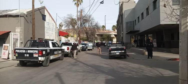 Comando armado irrumpe en hospital por atención médica