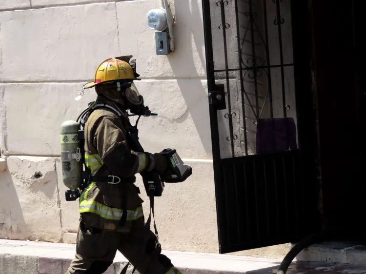 Tiene vivienda pérdidas materiales y daños por incendio