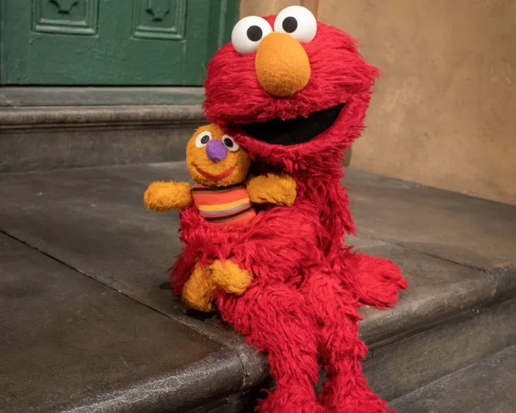 Elmo rompe el Internet con pregunta a usuarios de X