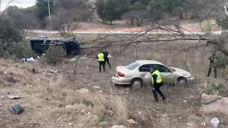 Resulta persona lesionada en volcadura frente al aeropuerto