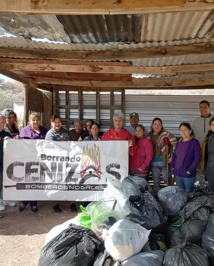Apoyan bomberos a damnificados con “Borrando Cenizas”