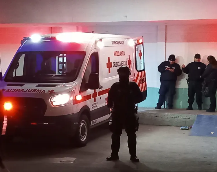 Privan de la libertad a hombre y lesionan de bala a su pareja