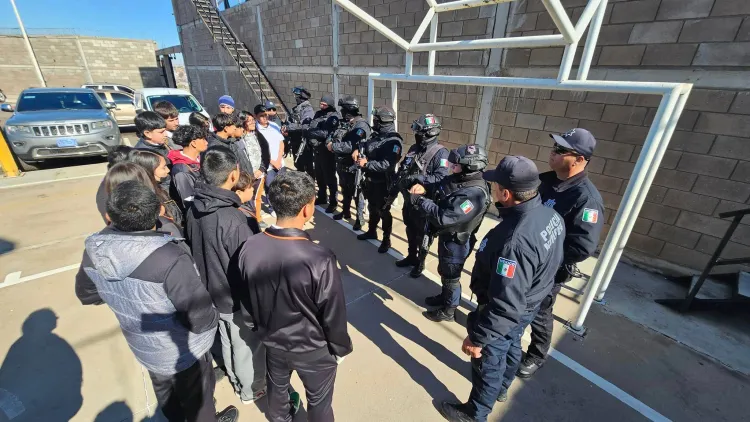 Imparten pláticas de prevención a estudiantes de secundaria