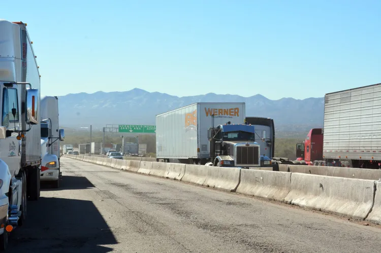 Fallas en plataforma de la Aduana genera incertidumbre a transportistas