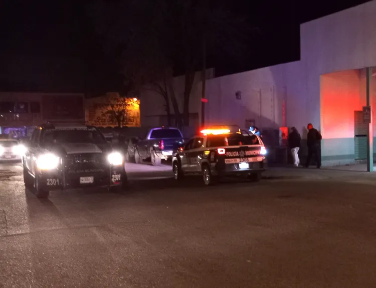 Sufre automovilista despojo violento de su vehículo