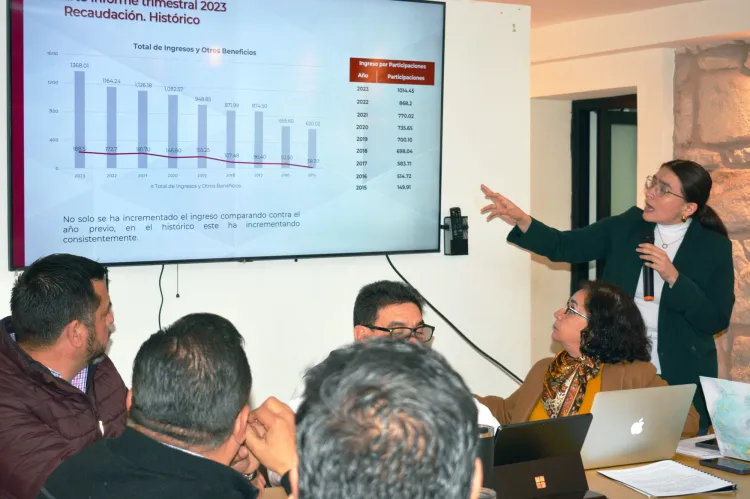 Presentan desglose de situación financiera de Gobierno Municipal