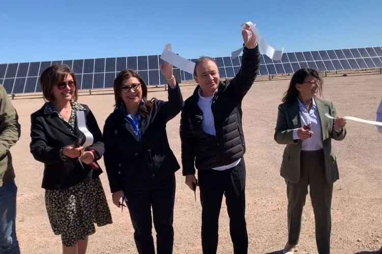 Inauguran parque solar Akin Puerto Libertad