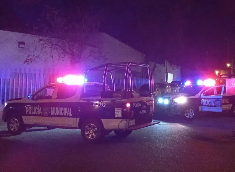 Lesionan de bala a persona después que entraron a su casa