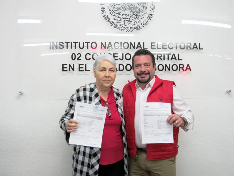 Presenta registro Adalberto Rubio para diputación federal