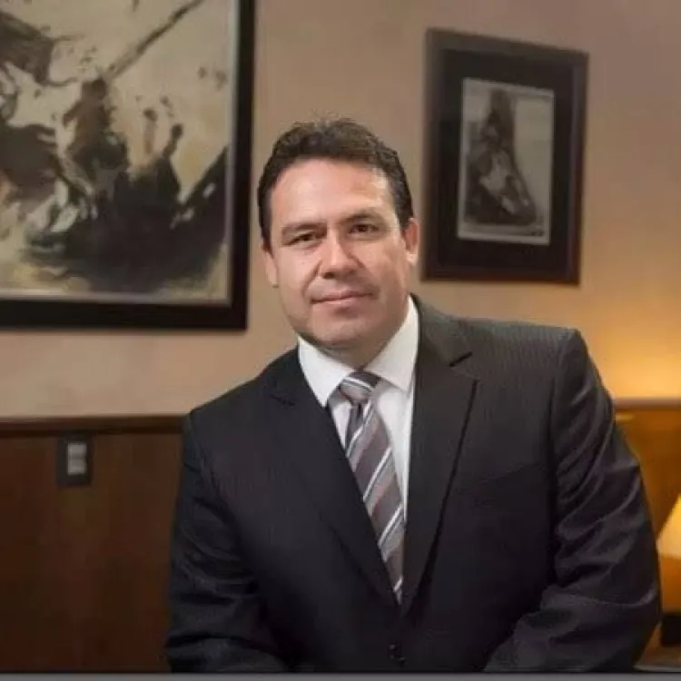 Será Darbe López nuevo director de Isssteson