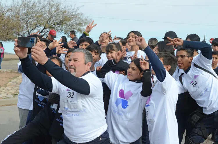 Fortalecen jóvenes del Heptatlón formación preventiva