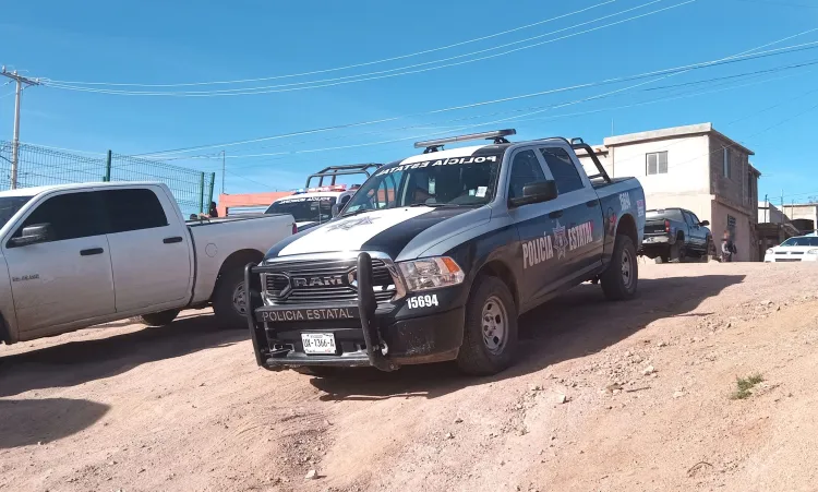 Roban a negocio más de medio millón en efectivo y materiales