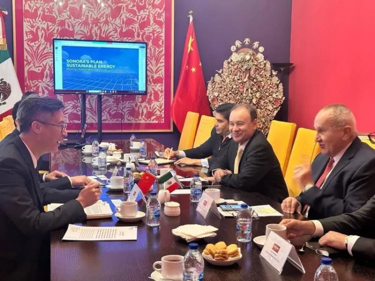 Sostiene gobernador reuniones en China