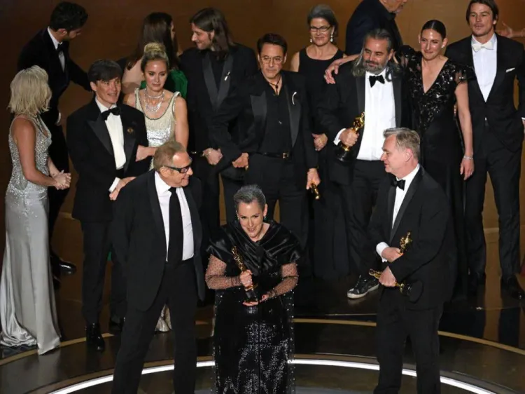 Oppenheimer triunfa en los premios Oscar