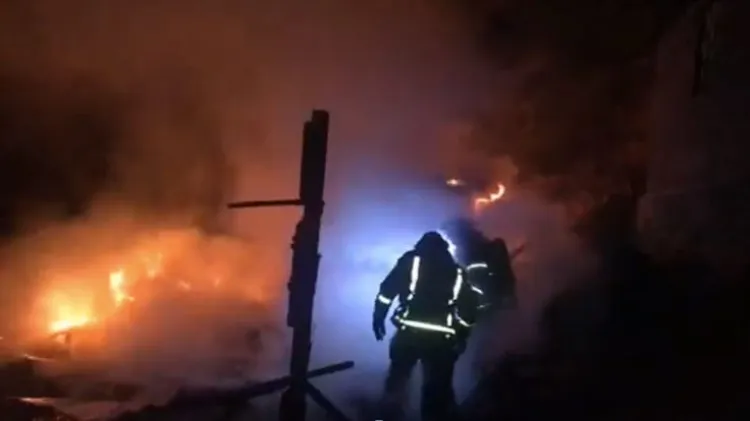 Destruye incendio 2 viviendas en Nuevo Nogales