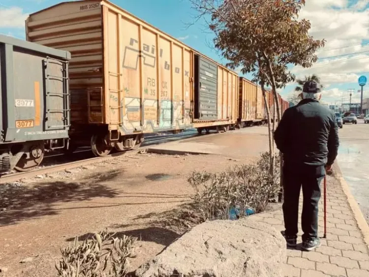 Pide diputado se informe sobre reubicación de vías del tren