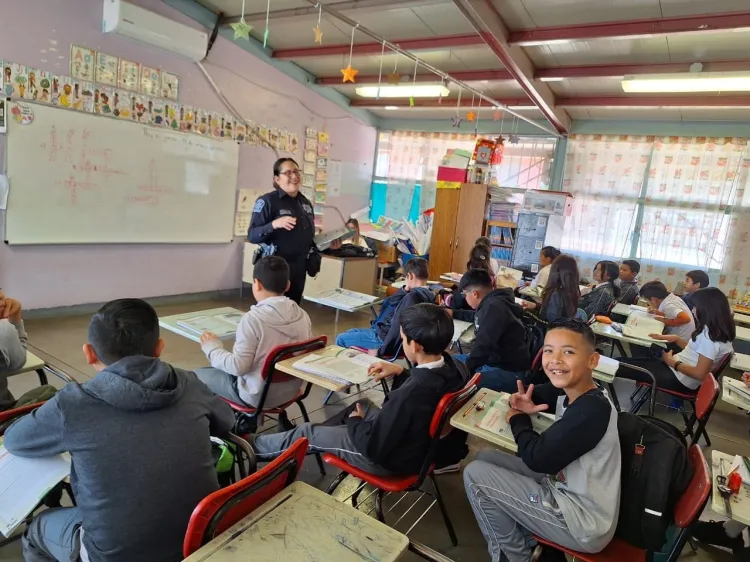 DARE previene a estudiantes sobre las drogas y el alcohol