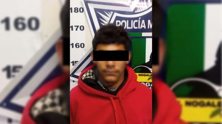 Paseaba en troca dorada; era robada