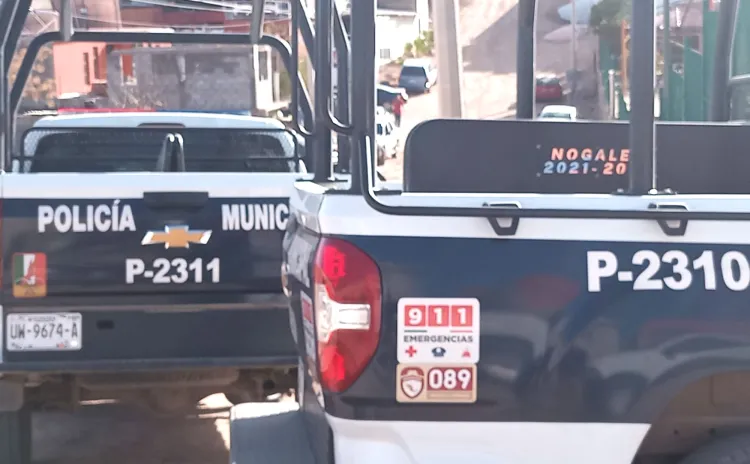 Asaltan expendio a mano armada y se llevan casi 70 mil pesos