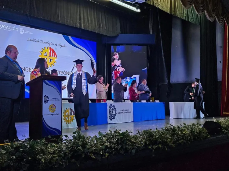 Gradúan 205 nuevos profesionales del TECNM campus Nogales