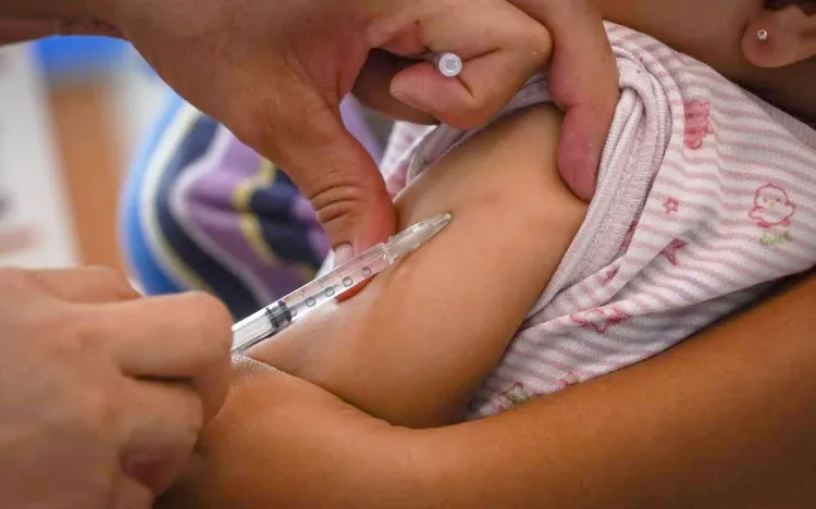 Llama Secretaría de Salud a vacunar a menores contra el sarampión y otras enfermedades