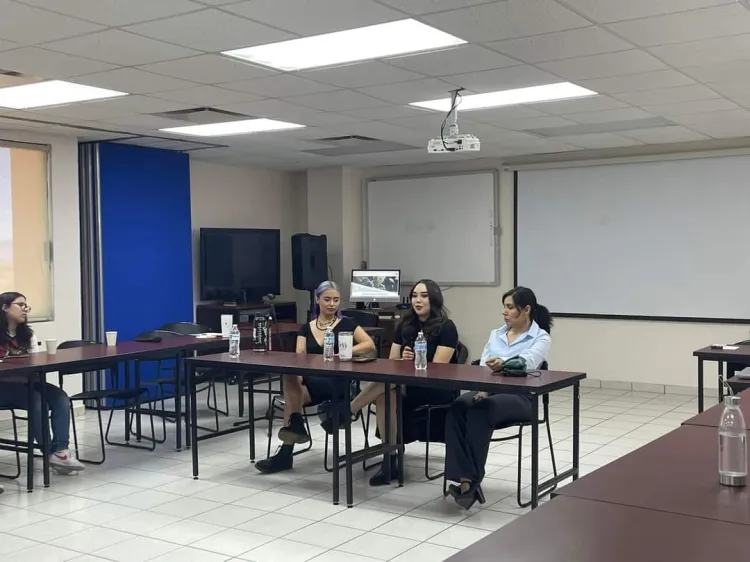 Participa MAS Medios en panel de comunicación de la Unison