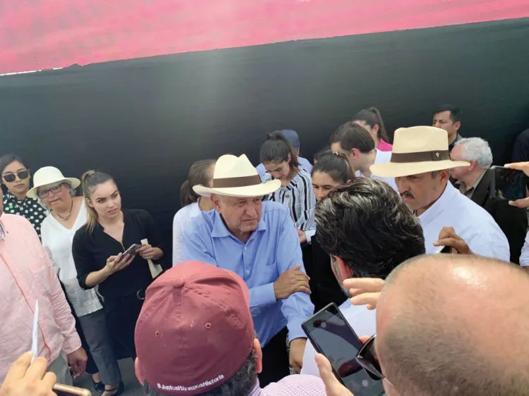 Entrega Alcalde petición