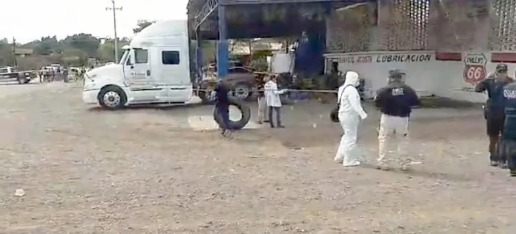 Es asesinado a balazos en taller