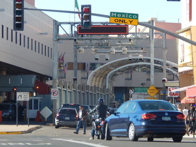 Se oponen Senadores a cierre de frontera