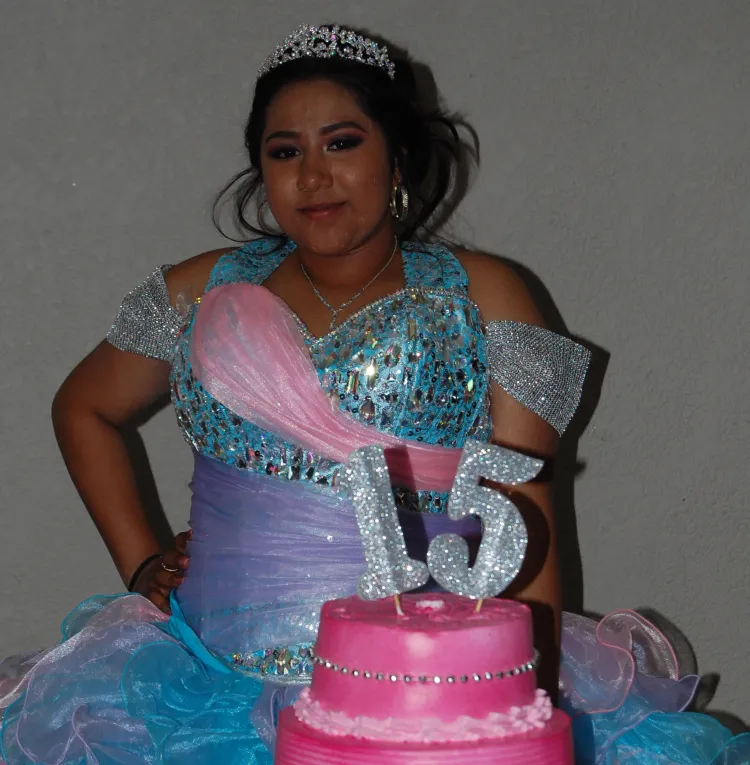 Gran festejo de XV para Noemí