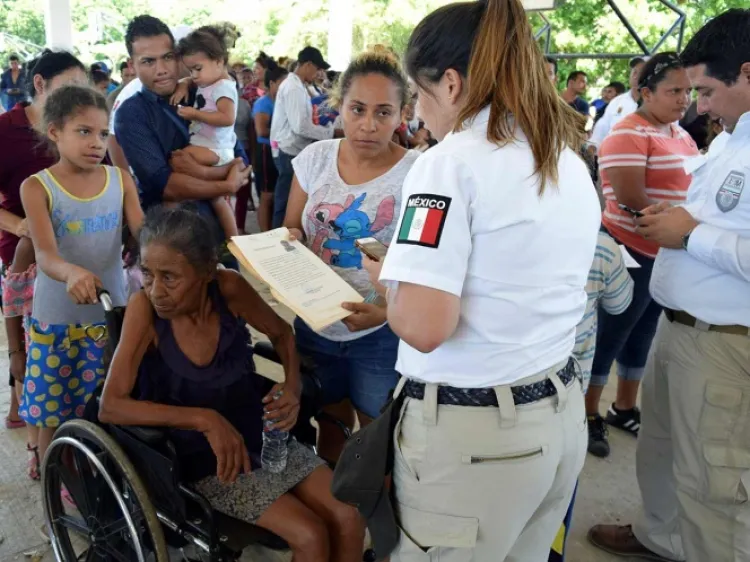 Trump rebaja tono con México; resalta detenciones de migrantes