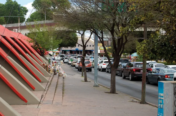 Provoca éxodo problema vial
